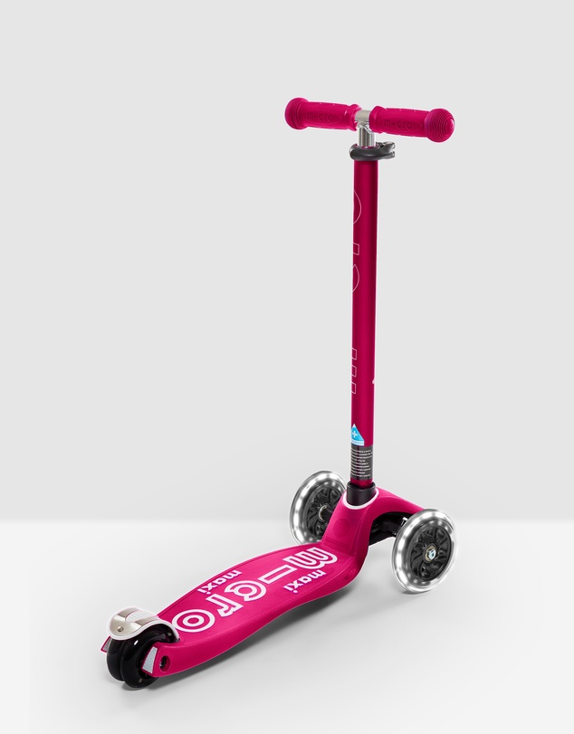Micro Scooters - Micro Maxi Deluxe LED - 3 Wheel Scooter