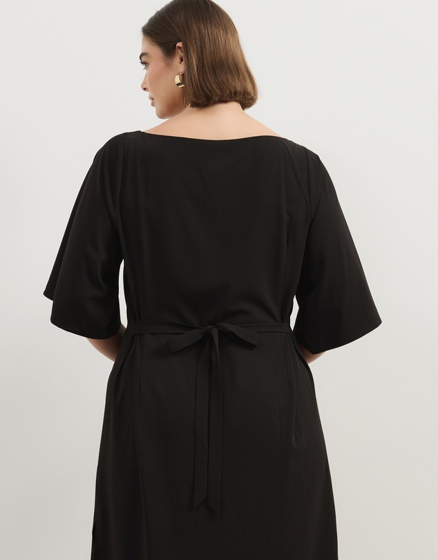 Atmos&Here Curvy - Aroha Boat Neck Maxi Dress