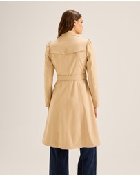 Review - Antoinetta Trench Coat