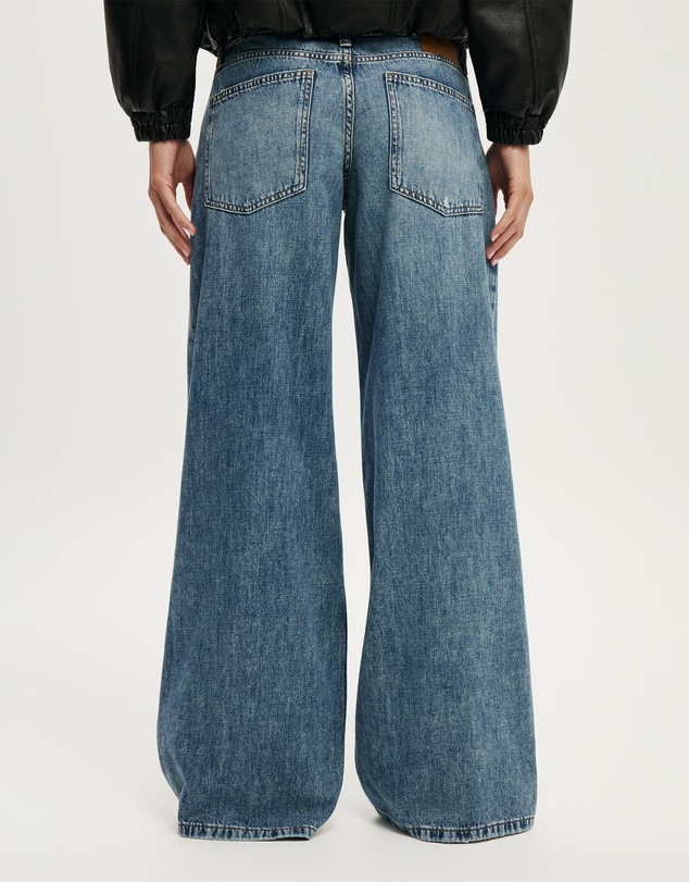 Cotton On - Low Rise Wide Jean