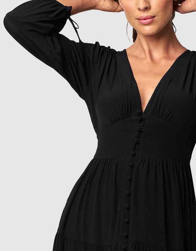 UNE PIECE - Long Sleeve Maxi Dress