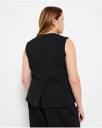 Commonry - Andrea Vest