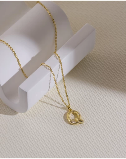 Wanderlust + Co - Alphabet Bubble Pendant Necklace - Letter Q