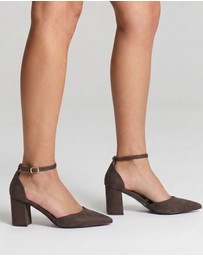 Verali - Eli Closed Toe Block Heels