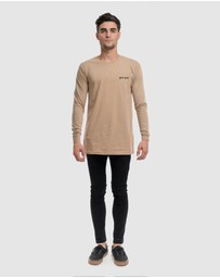 DVNT - Saxon Embroidery Long Sleeve Tee