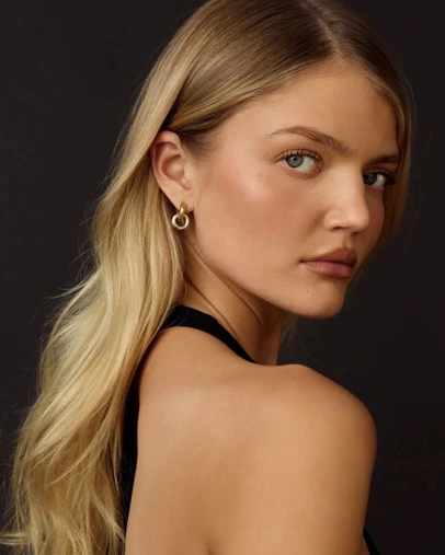 CENDRE - Hailey Huggie Earrings Two-Tone