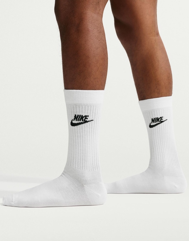 Nike - Sportswear Everyday Essential 3-Pack Crew Socks - Unisex