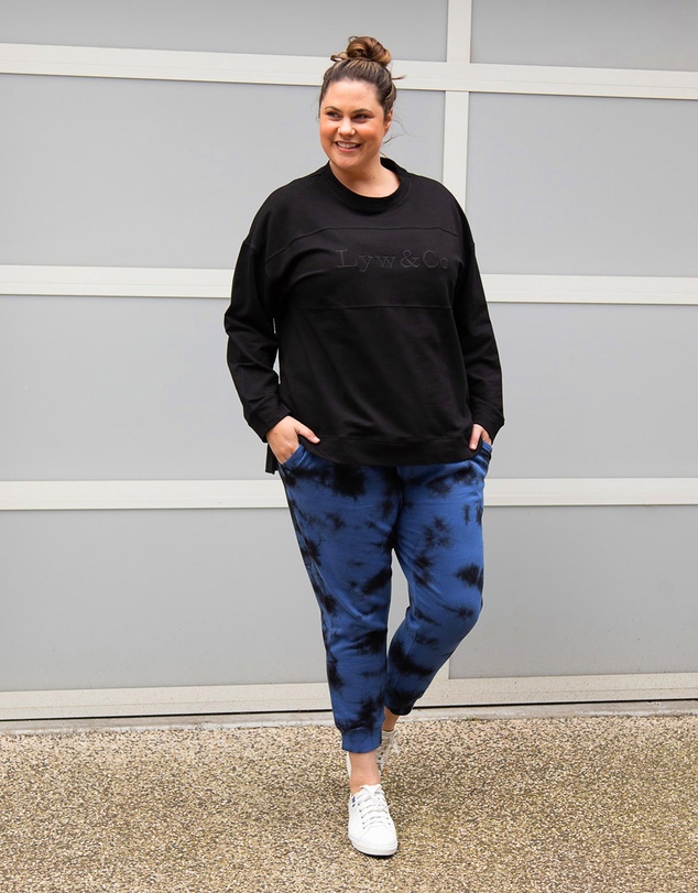Love Your Wardrobe - LYW & Co Embroidered Sweat Top