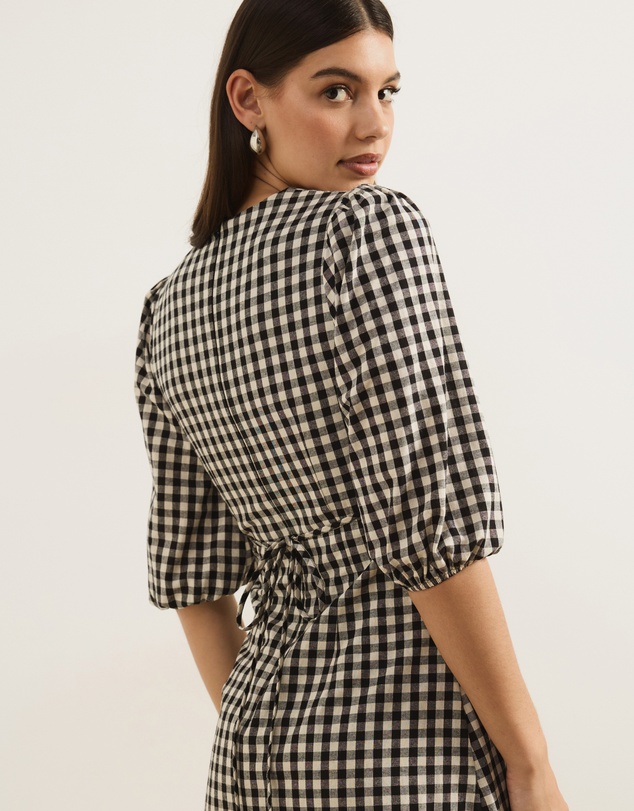 Atmos&Here - Molli V-Neck Short Sleeve Midi Dress