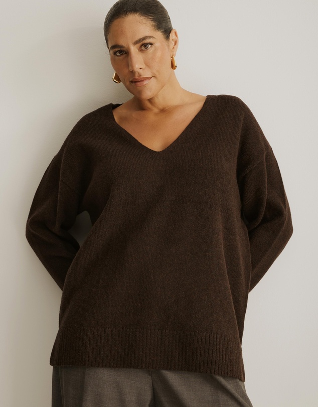 Atmos&Here Curvy - Teo V Neck Knit Jumper