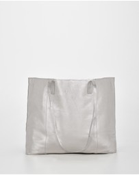 Cobb & Co - Elara Metallic Leather Tote