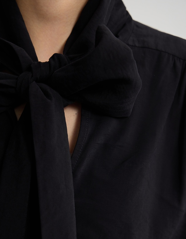 Oxford - Jenna Rayon Blend Scarf Neck Top