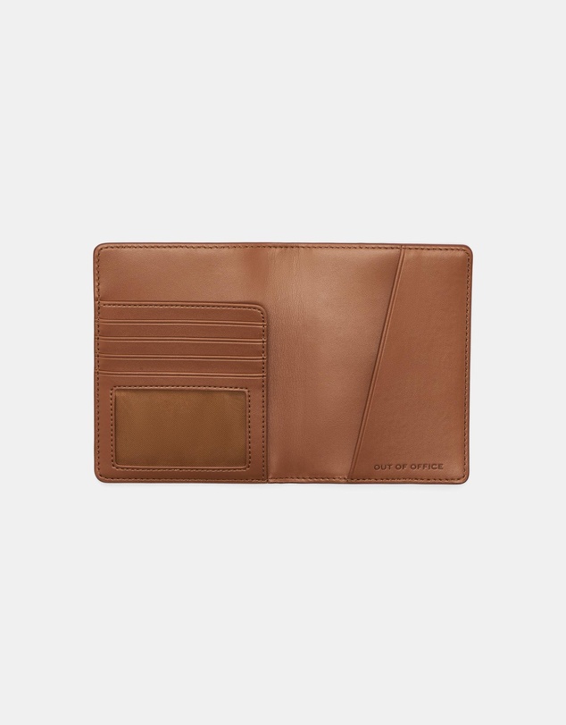 Marc Jacobs - The Passport Case