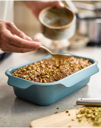 Joseph Joseph - Nest™ Bake 2lb Non-Stick Loaf Tin with Easy-Pull Handles