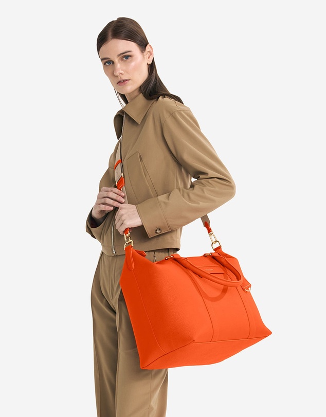 Maison De Sabre - The Weekender
