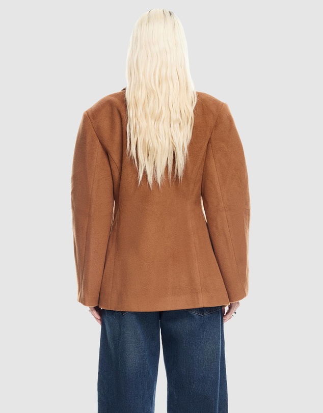 Lioness - Heart Shaped Coat - ICONIC EXCLUSIVE
