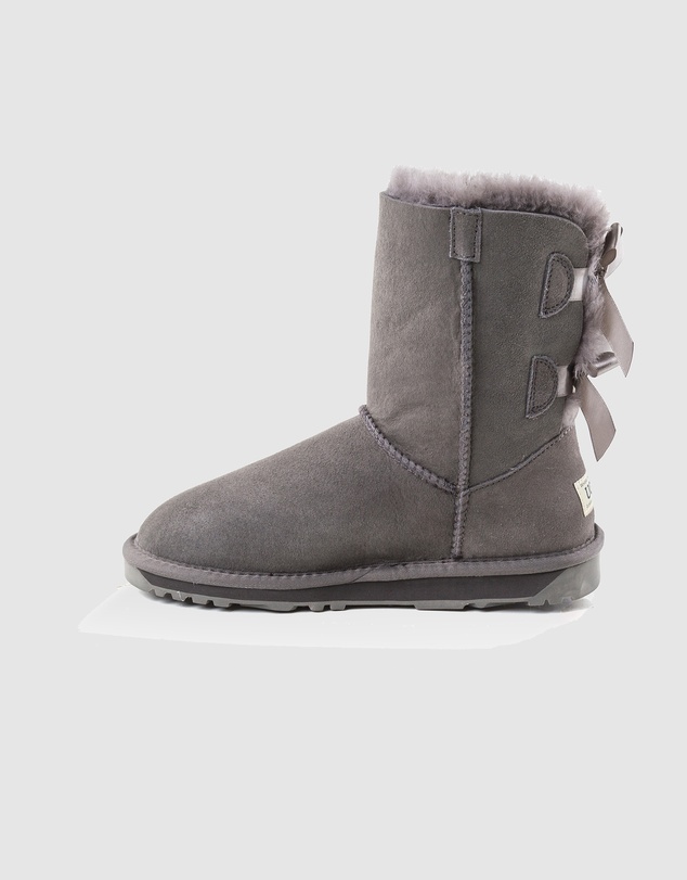 Ozwear Connection Uggs - Ugg Classic Bailey Bow Boots (Water Resistant)