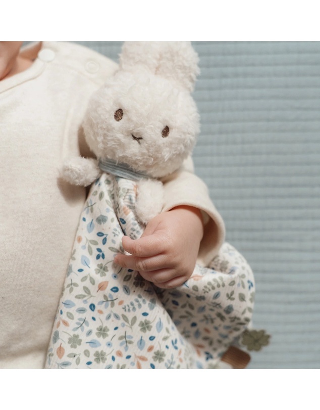 Miffy - Cuddle Cloth: Lucky Leaves