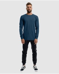 DVNT - Drop Mono Embroidery Long Sleeve Tee