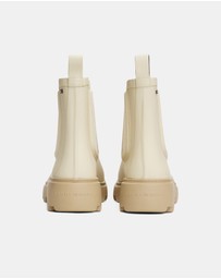 Tommy Hilfiger - Rubber Flag Cleated Rainboots - Women's