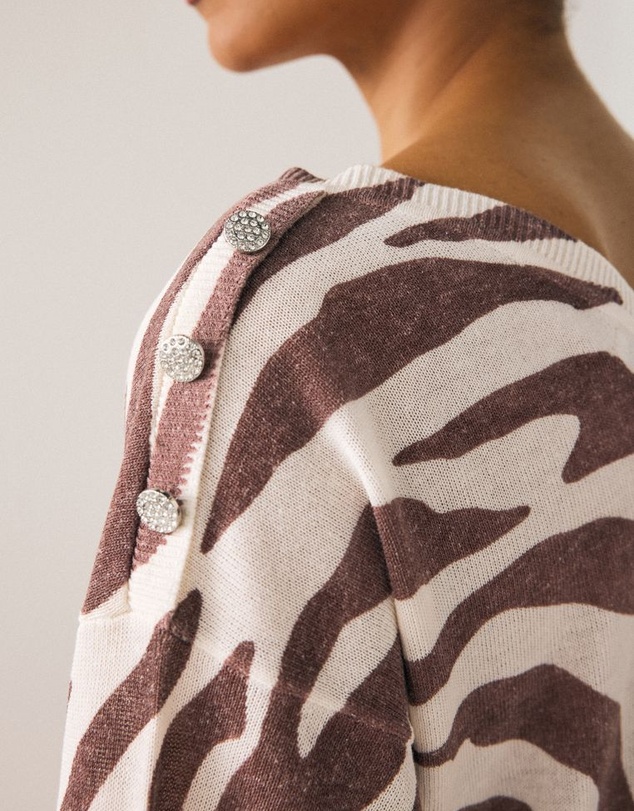 NEXT - V-Neck Gem Button Linen T-Shirt