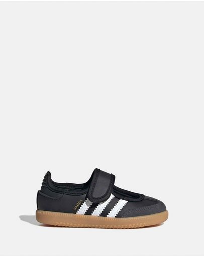 Core Black, Footwear White & Gum