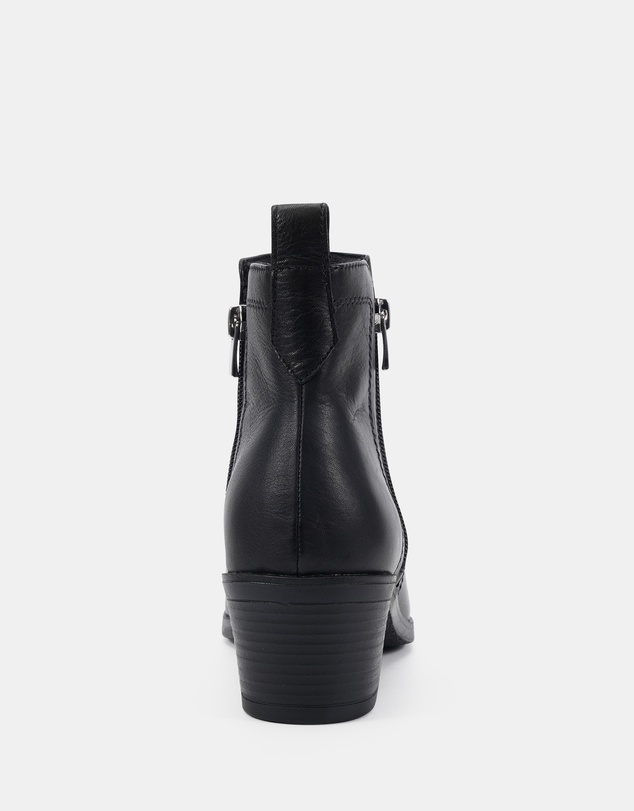 Clarks - Fienna Black
