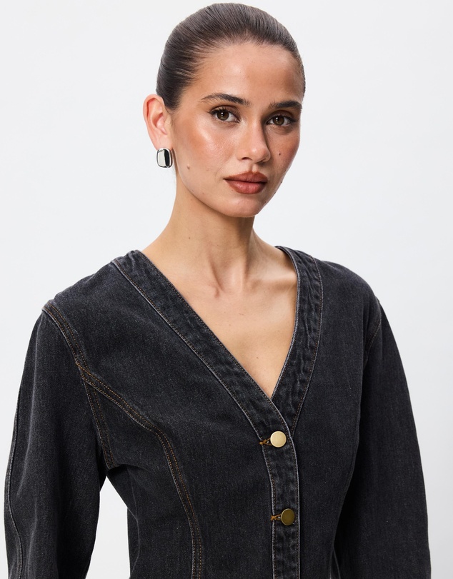 Tussah - Mae V-Neck Denim Jacket