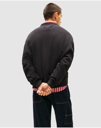 Tommy Jeans - 90S Distressed Flag Crew Sweatshirt