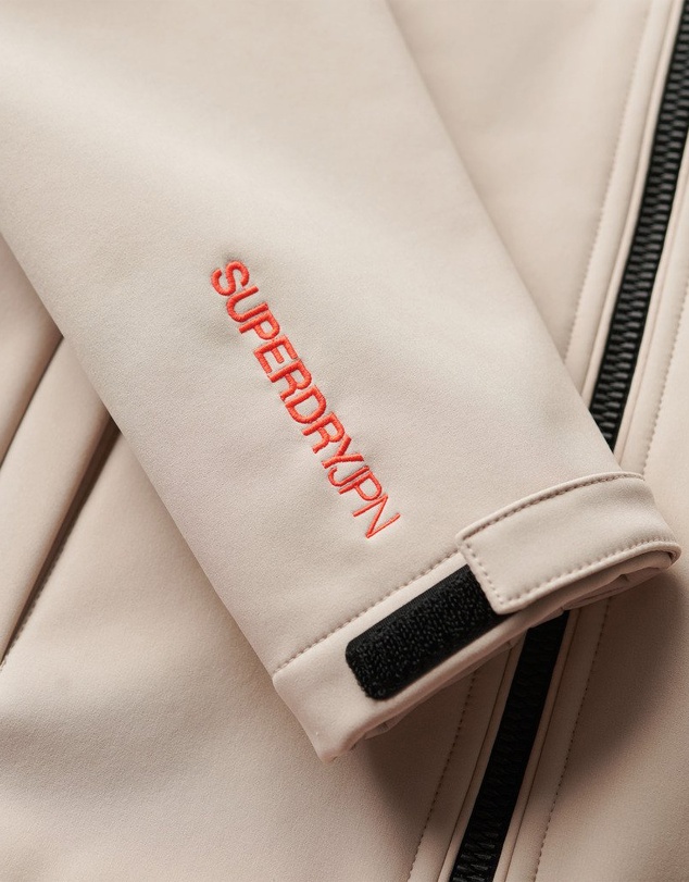 Superdry - Hooded Classic Trekker Slim Fit Jacket