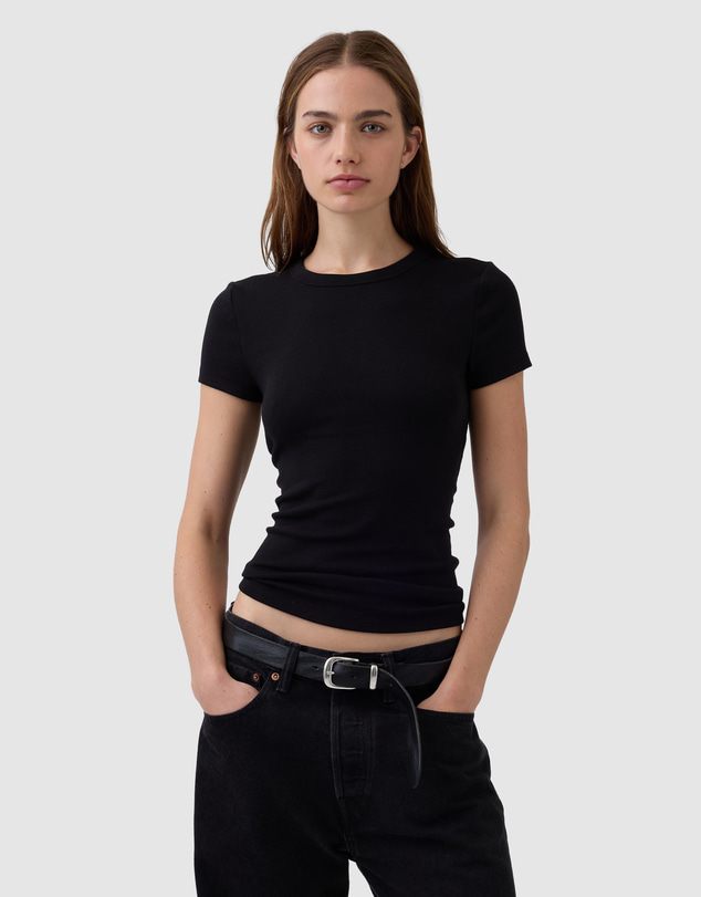 GAP - Modern Crewneck T-Shirt