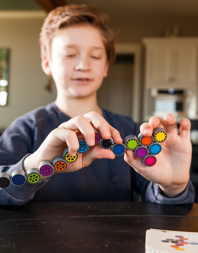 Fat Brain Toys - Fat Brain Coggy Game