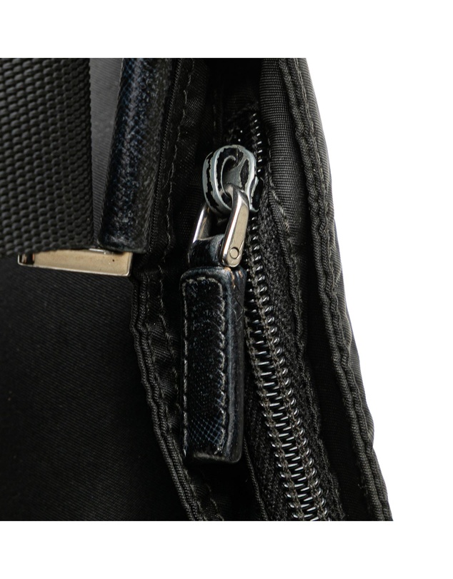Pre-Loved by Azura Reborn - Pre-Loved Tessuto Zip Top Crossbody