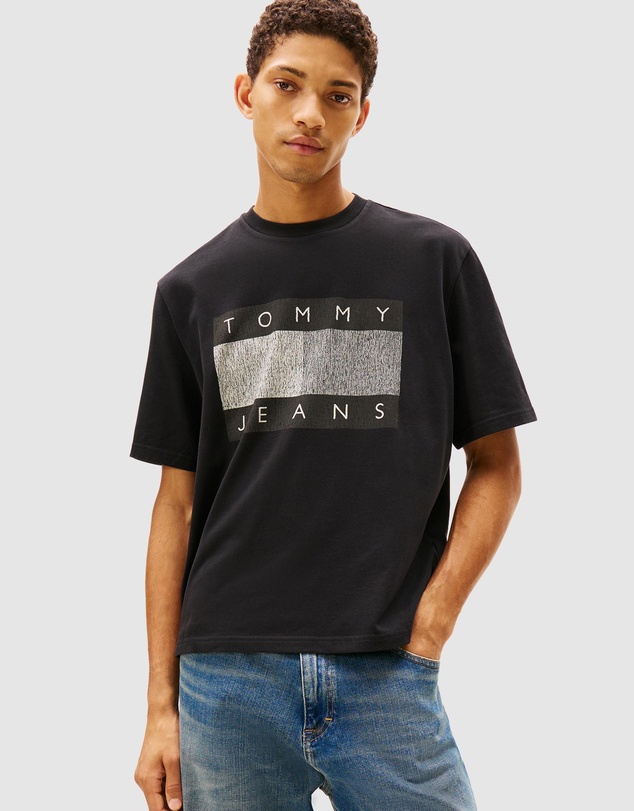 Tommy Jeans - 90s Distressed Flag Tee