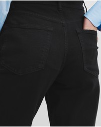 Country Road - High Rise Straight Jean