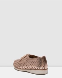 Rollie - Derby Punch Shoe