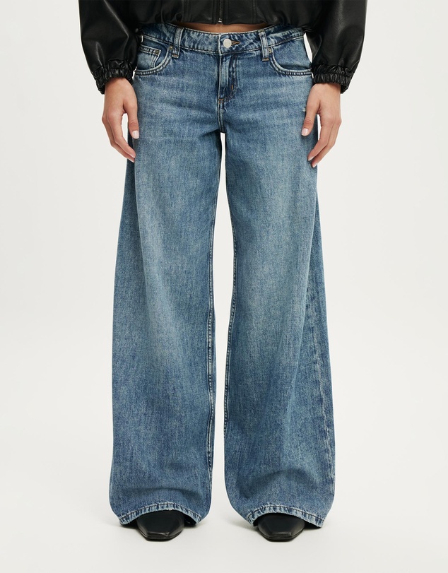Cotton On - Low Rise Wide Jean