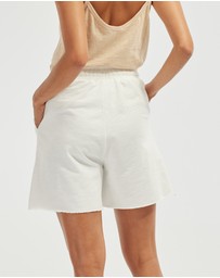 Amelius - Kendall Raw Hem Short