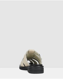 Rollie - Mule Fisherman Croc Flat