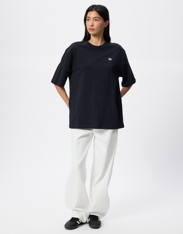 adidas Originals - Essentials Boyfriend Tee
