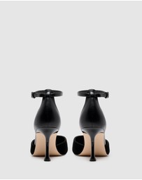 Nine West - Popdat