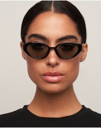 Otra Eyewear  - Greta - Black