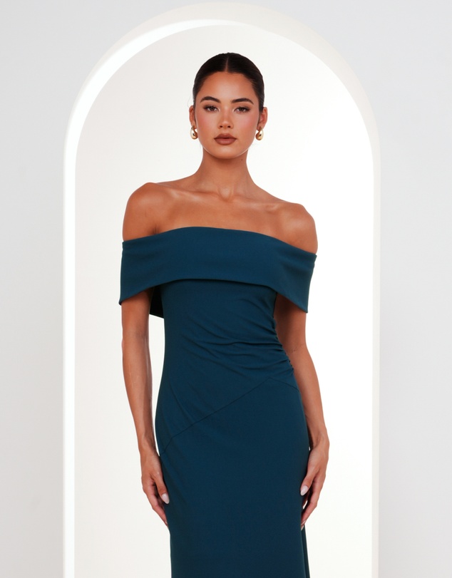 Pilgrim - Barina Off Shoulder Gown