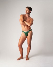 TEAMM8 - Icon Sports Brief