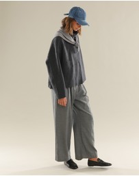 Morgan & Taylor - Katrina Triangle Scarf in Grey