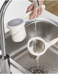 Joseph Joseph - Helix Potato Ricer (White)