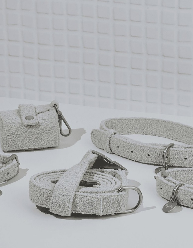 Lilly + Dash - Boucle Dog Poop Bag Holder