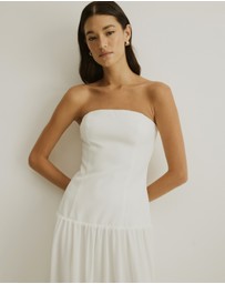 Atmos&Here - Strapless Chiffon Midi Dress