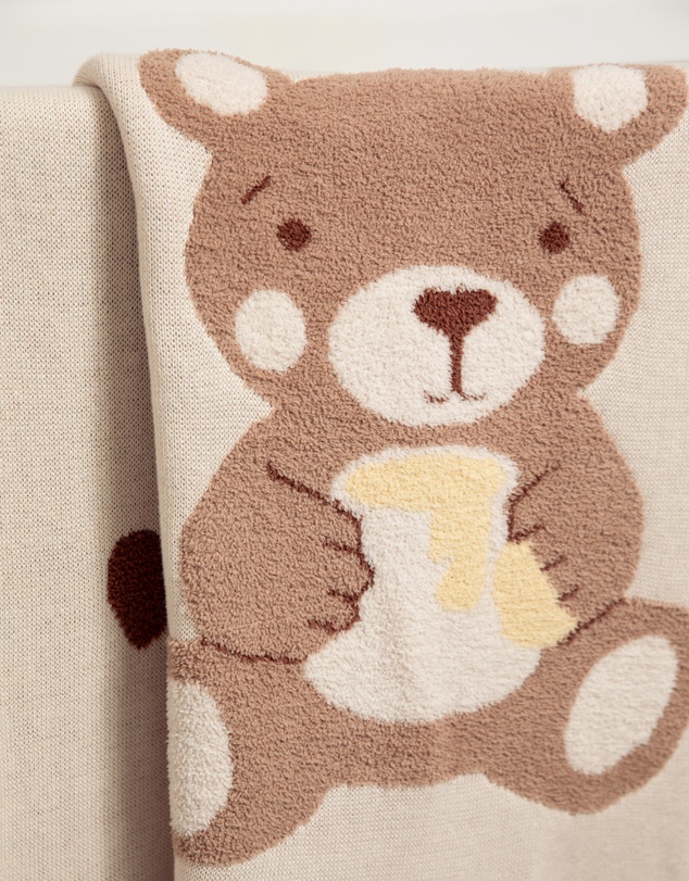 Living Textiles - Fluffly Jacquard Blanket - Cuddly Bear