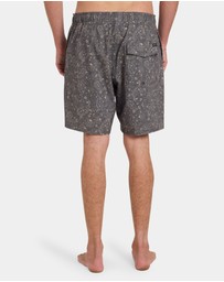 RVCA - Mens Atlas Elastic 17